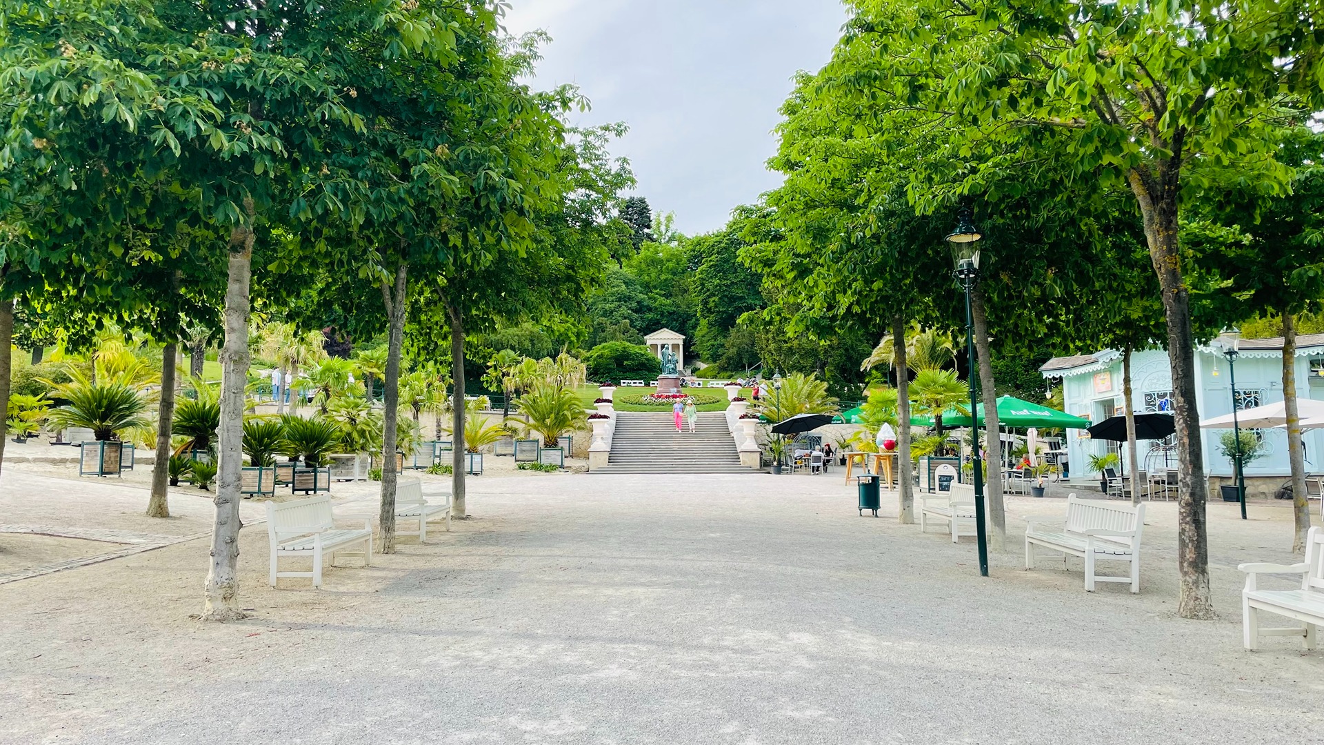 The Kurpark in Baden near Vienna Hintergrundbild